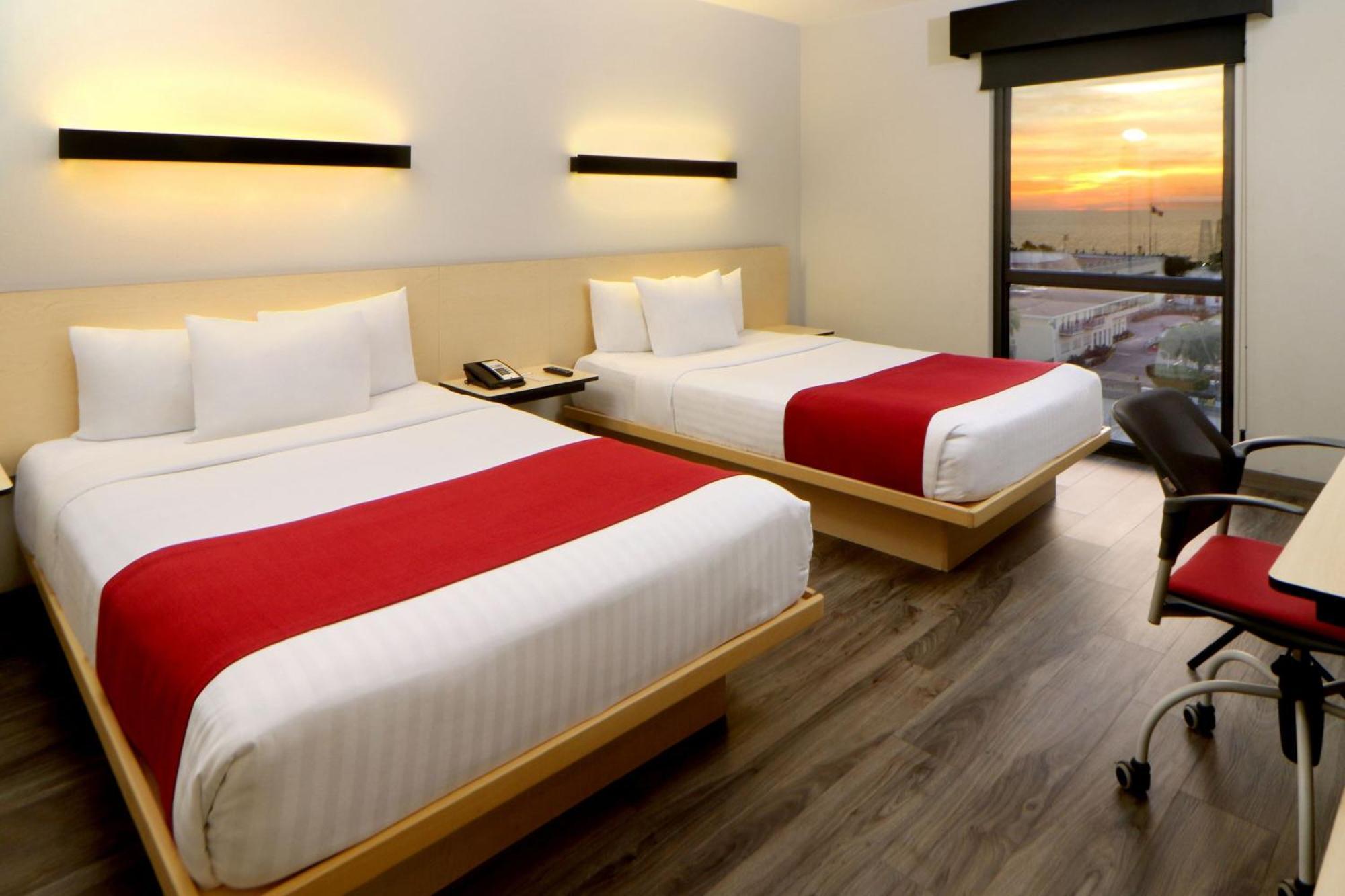 City Express Plus By Marriott Puerto Vallarta Esterno foto