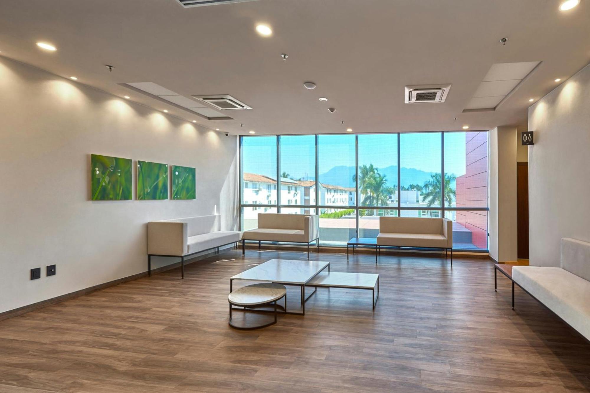 City Express Plus By Marriott Puerto Vallarta Esterno foto